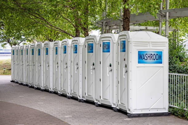 Best Porta potty delivery and setup  in Bellevue, WA